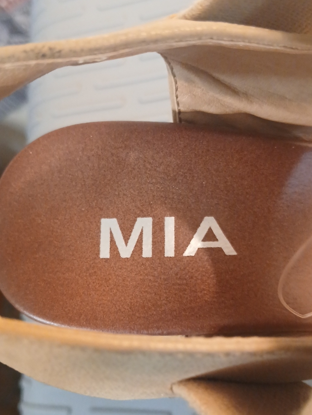 ​MIA Tan Elastic Strap Espadrille Wedge Platform Sandals Size 8.5 - Picture 6 of 10